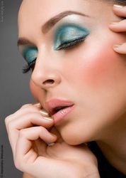 Перманентный макияж,  косметические услуги по уходу за лицом